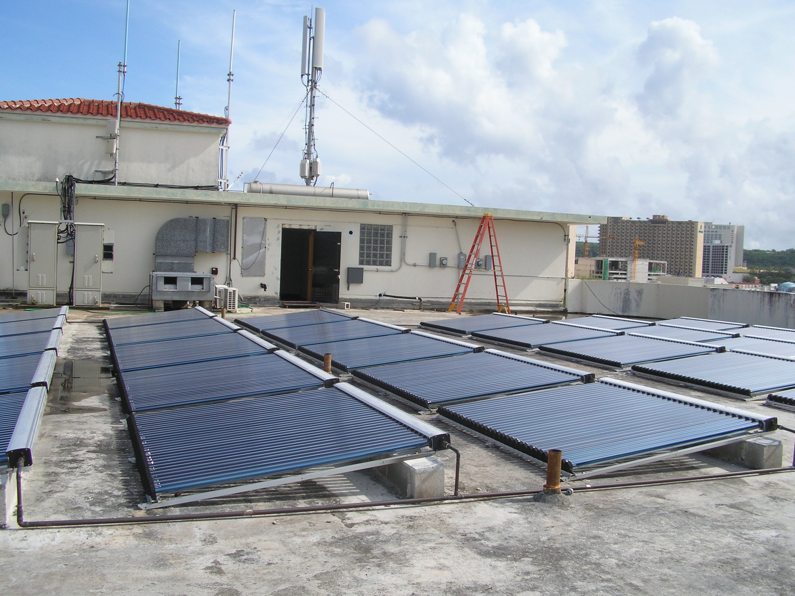 Design and consideration of hotel solar water heating system